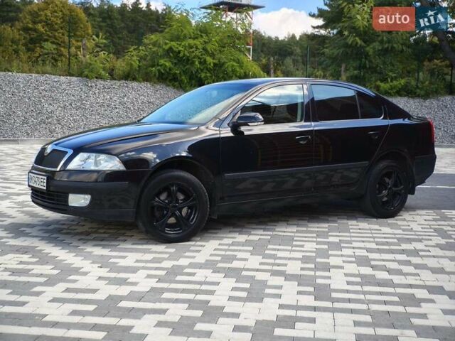 Черный Шкода Октавия, объемом двигателя 2 л и пробегом 288 тыс. км за 4999 $, фото 3 на Automoto.ua
