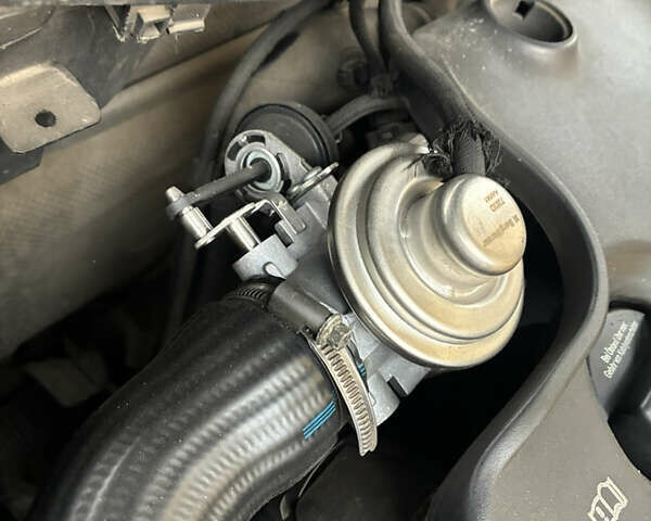 Черный Шкода Октавия, объемом двигателя 1.9 л и пробегом 298 тыс. км за 4950 $, фото 6 на Automoto.ua