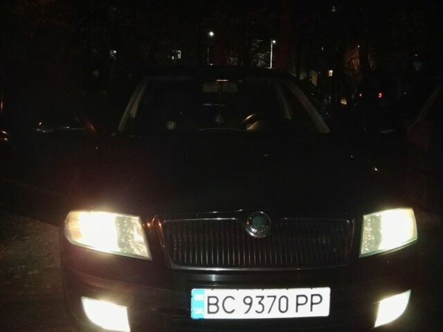 Черный Шкода Октавия, объемом двигателя 1.6 л и пробегом 215 тыс. км за 5500 $, фото 5 на Automoto.ua