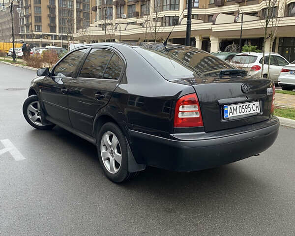 Черный Шкода Октавия, объемом двигателя 1.6 л и пробегом 359 тыс. км за 5100 $, фото 3 на Automoto.ua