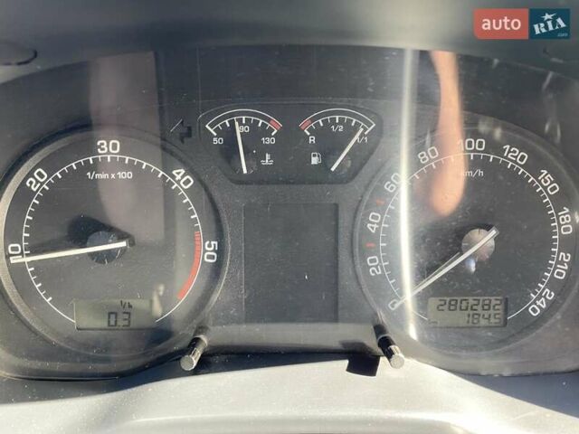 Черный Шкода Октавия, объемом двигателя 1.9 л и пробегом 280 тыс. км за 5200 $, фото 15 на Automoto.ua