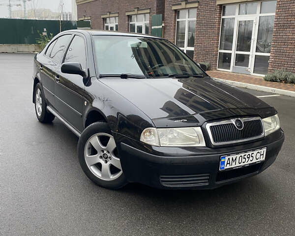 Черный Шкода Октавия, объемом двигателя 1.6 л и пробегом 359 тыс. км за 5100 $, фото 5 на Automoto.ua