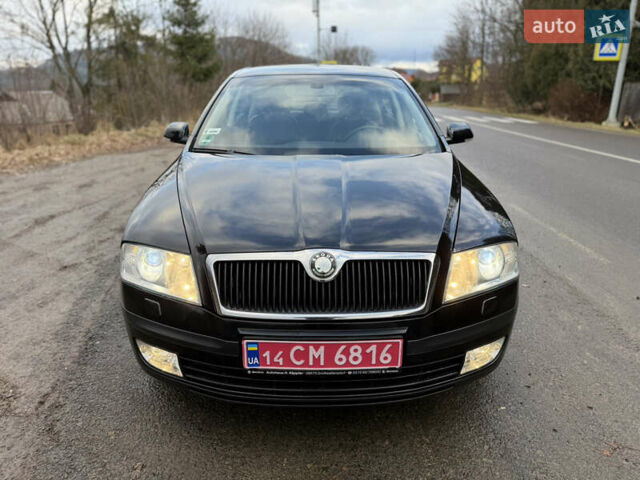 Черный Шкода Октавия, объемом двигателя 1.6 л и пробегом 210 тыс. км за 5450 $, фото 30 на Automoto.ua
