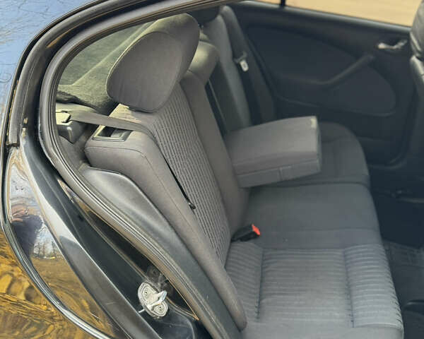 Шкода Октавія 2005 у Дніпро (Дніпропетровську) на Automoto.ua Чорний Шкода Октавія, об'ємом двигуна 1.8 л та пробігом 241 тис. км за 3450 $, фото 5 на Automoto.ua