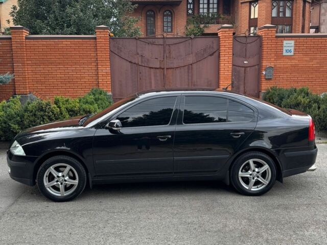 Черный Шкода Октавия, объемом двигателя 1.6 л и пробегом 280 тыс. км за 5800 $, фото 7 на Automoto.ua