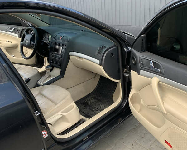 Черный Шкода Октавия, объемом двигателя 1.98 л и пробегом 416 тыс. км за 5800 $, фото 9 на Automoto.ua