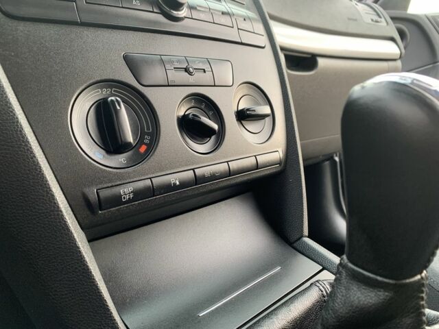 Черный Шкода Октавия, объемом двигателя 1.6 л и пробегом 180 тыс. км за 5750 $, фото 15 на Automoto.ua