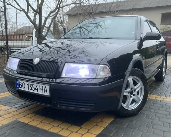 Черный Шкода Октавия, объемом двигателя 1.6 л и пробегом 272 тыс. км за 3650 $, фото 1 на Automoto.ua