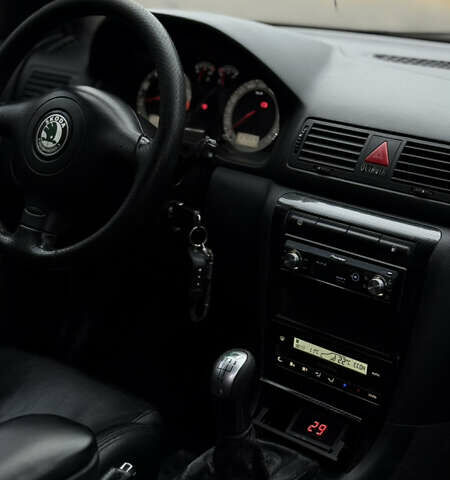 Чорний Шкода Октавія, об'ємом двигуна 1.8 л та пробігом 270 тис. км за 7800 $, фото 15 на Automoto.ua