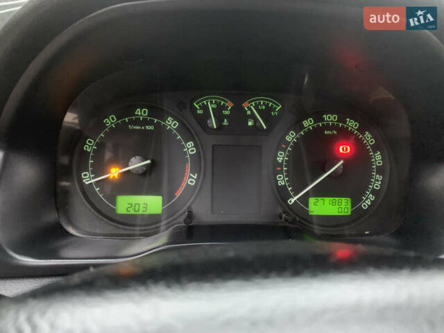 Черный Шкода Октавия, объемом двигателя 1.6 л и пробегом 272 тыс. км за 3650 $, фото 14 на Automoto.ua
