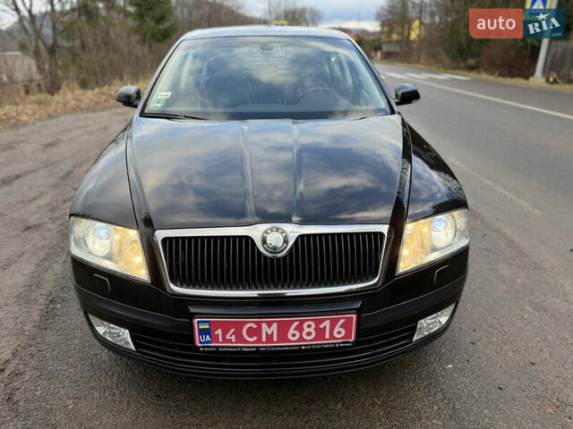 Черный Шкода Октавия, объемом двигателя 1.6 л и пробегом 210 тыс. км за 5450 $, фото 31 на Automoto.ua