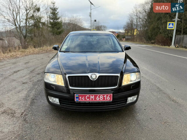 Черный Шкода Октавия, объемом двигателя 1.6 л и пробегом 210 тыс. км за 5450 $, фото 56 на Automoto.ua