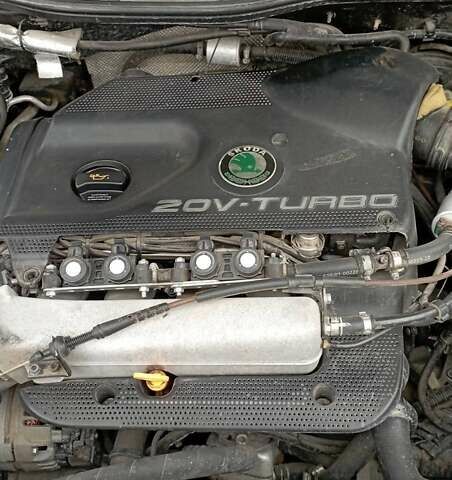 Черный Шкода Октавия, объемом двигателя 1.78 л и пробегом 299 тыс. км за 4200 $, фото 7 на Automoto.ua