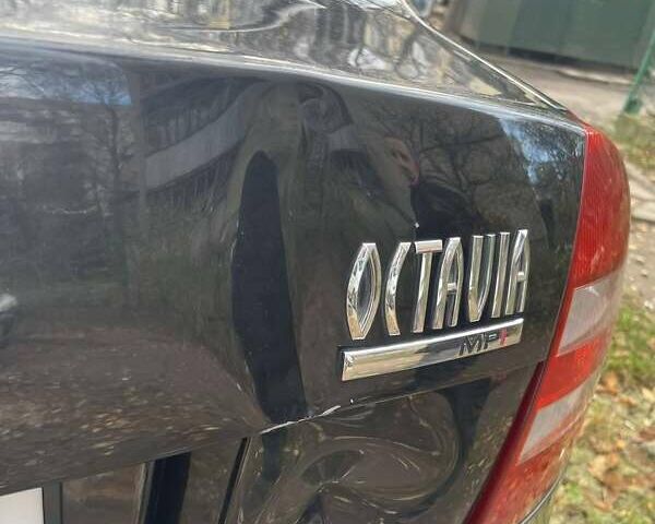 Черный Шкода Октавия, объемом двигателя 1.6 л и пробегом 215 тыс. км за 5350 $, фото 9 на Automoto.ua