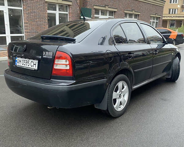 Черный Шкода Октавия, объемом двигателя 1.6 л и пробегом 359 тыс. км за 5100 $, фото 4 на Automoto.ua