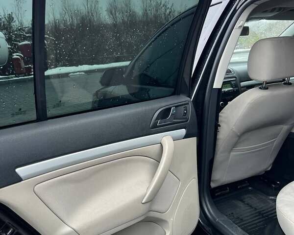 Чорний Шкода Октавія, об'ємом двигуна 1.6 л та пробігом 258 тис. км за 5800 $, фото 9 на Automoto.ua