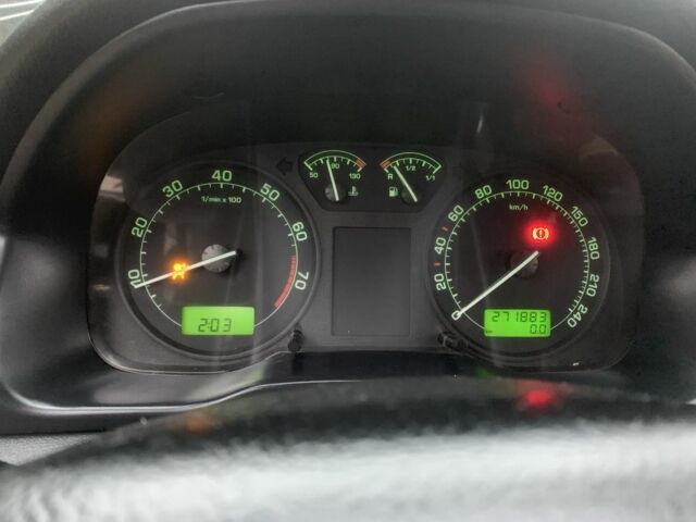 Чорний Шкода Октавія, об'ємом двигуна 1.6 л та пробігом 272 тис. км за 3600 $, фото 11 на Automoto.ua