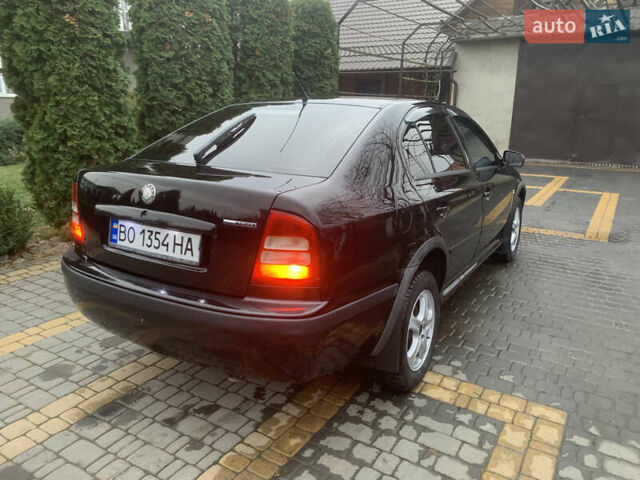 Черный Шкода Октавия, объемом двигателя 1.6 л и пробегом 272 тыс. км за 3650 $, фото 12 на Automoto.ua