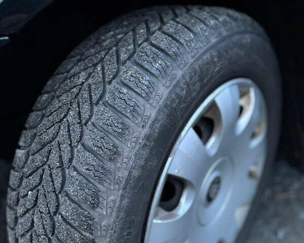 Черный Шкода Октавия, объемом двигателя 1.9 л и пробегом 300 тыс. км за 2899 $, фото 8 на Automoto.ua