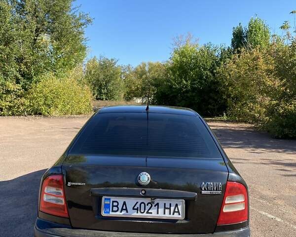 Черный Шкода Октавия, объемом двигателя 1.9 л и пробегом 280 тыс. км за 5200 $, фото 7 на Automoto.ua