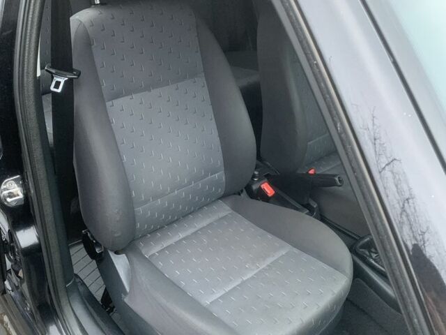 Чорний Шкода Октавія, об'ємом двигуна 1.6 л та пробігом 272 тис. км за 3600 $, фото 14 на Automoto.ua