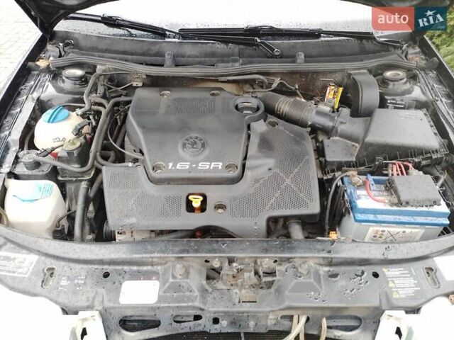 Черный Шкода Октавия, объемом двигателя 1.6 л и пробегом 180 тыс. км за 5250 $, фото 13 на Automoto.ua