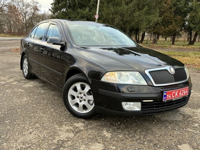 Черный Шкода Октавия, объемом двигателя 1.6 л и пробегом 180 тыс. км за 5750 $, фото 10 на Automoto.ua