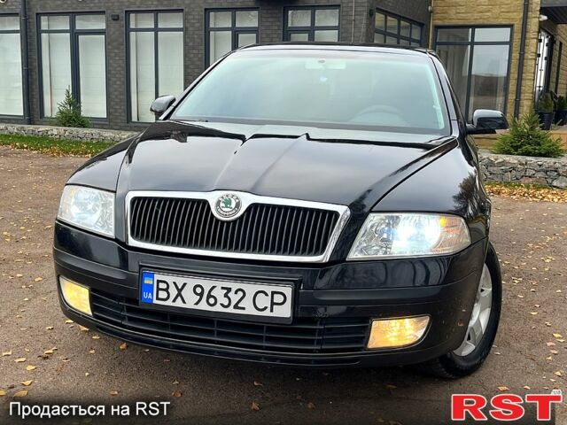 Черный Шкода Октавия, объемом двигателя 1.6 л и пробегом 256 тыс. км за 5800 $, фото 2 на Automoto.ua