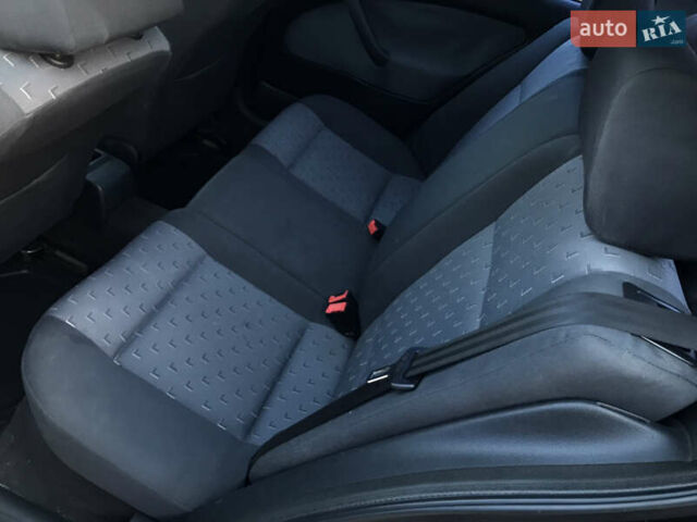 Чорний Шкода Октавія, об'ємом двигуна 1.6 л та пробігом 224 тис. км за 4500 $, фото 11 на Automoto.ua