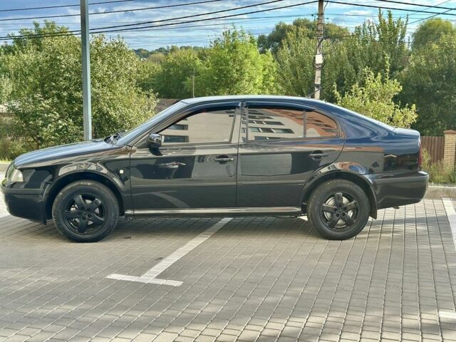 Черный Шкода Октавия, объемом двигателя 1.6 л и пробегом 300 тыс. км за 4700 $, фото 1 на Automoto.ua