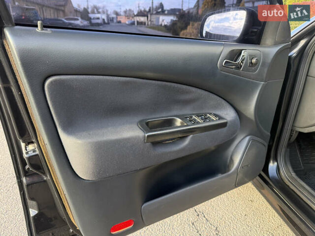 Черный Шкода Октавия, объемом двигателя 1.78 л и пробегом 199 тыс. км за 5700 $, фото 22 на Automoto.ua