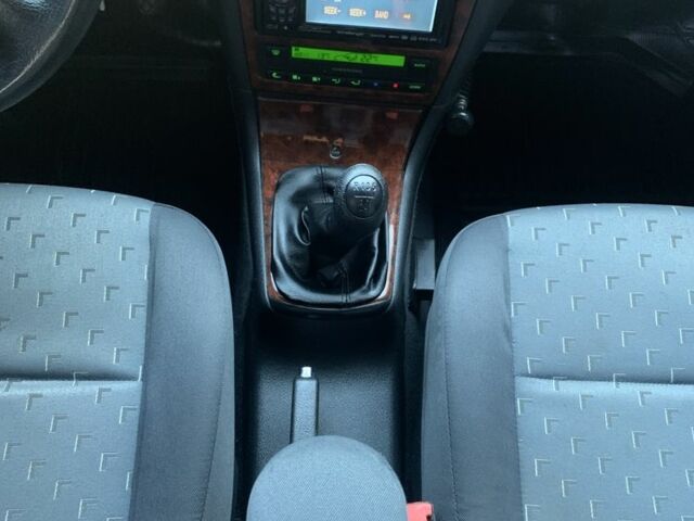 Черный Шкода Октавия, объемом двигателя 1.6 л и пробегом 358 тыс. км за 4300 $, фото 20 на Automoto.ua