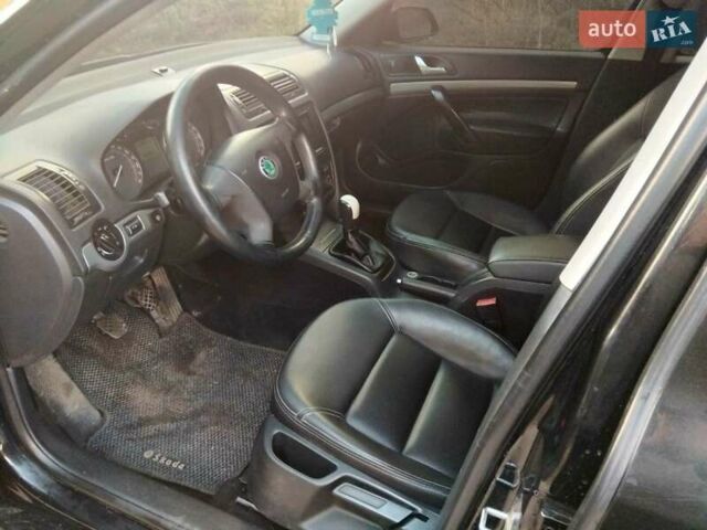 Чорний Шкода Октавія, об'ємом двигуна 1.6 л та пробігом 227 тис. км за 5200 $, фото 2 на Automoto.ua