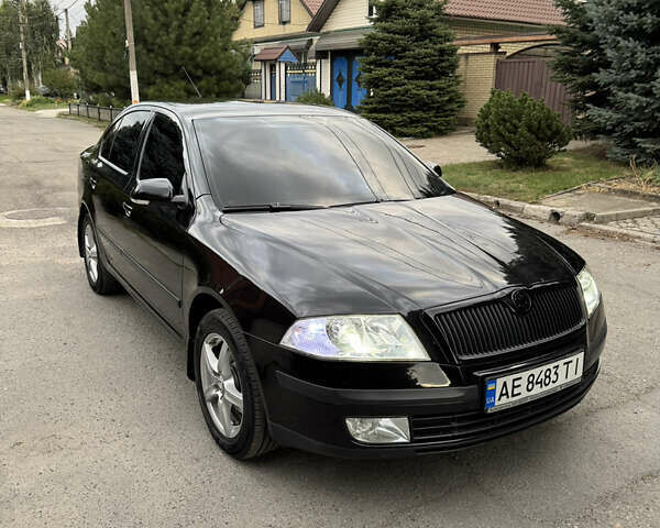 Шкода Октавия 2005 в Днепре (Днепропетровске) на Automoto.ua Черный Шкода Октавия, объемом двигателя 1.6 л и пробегом 282 тыс. км за 5500 $, фото 1 на Automoto.ua