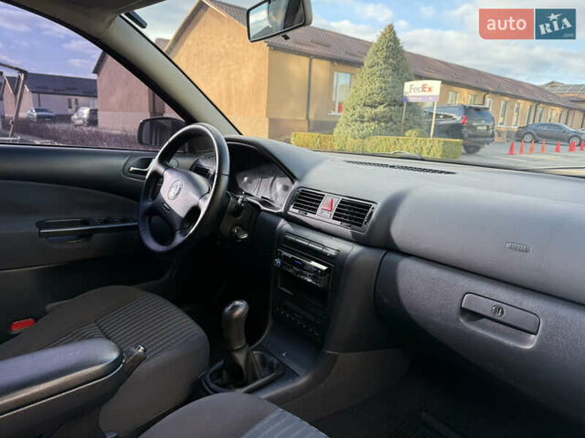 Черный Шкода Октавия, объемом двигателя 1.78 л и пробегом 199 тыс. км за 5700 $, фото 30 на Automoto.ua