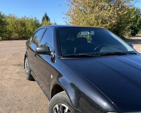 Черный Шкода Октавия, объемом двигателя 1.9 л и пробегом 280 тыс. км за 5200 $, фото 3 на Automoto.ua