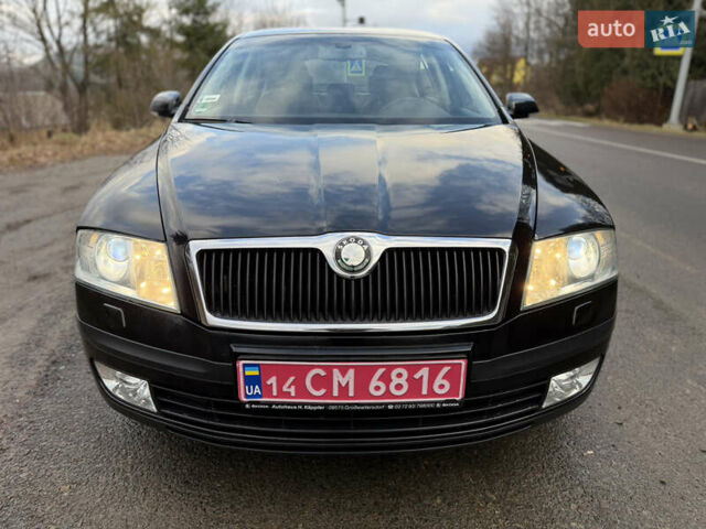Черный Шкода Октавия, объемом двигателя 1.6 л и пробегом 210 тыс. км за 5450 $, фото 59 на Automoto.ua