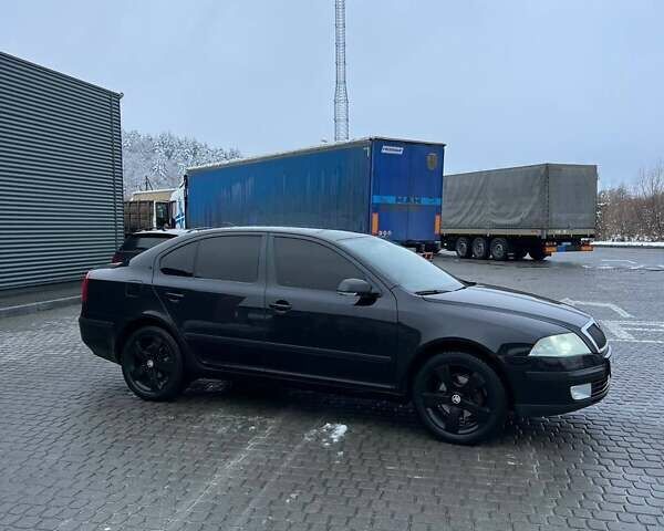 Чорний Шкода Октавія, об'ємом двигуна 1.6 л та пробігом 258 тис. км за 5800 $, фото 1 на Automoto.ua