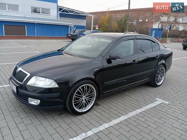 Шкода Октавия 2005 в Ромнах на Automoto.ua Черный Шкода Октавия, объемом двигателя 1.98 л и пробегом 177 тыс. км за 6250 $, фото 1 на Automoto.ua