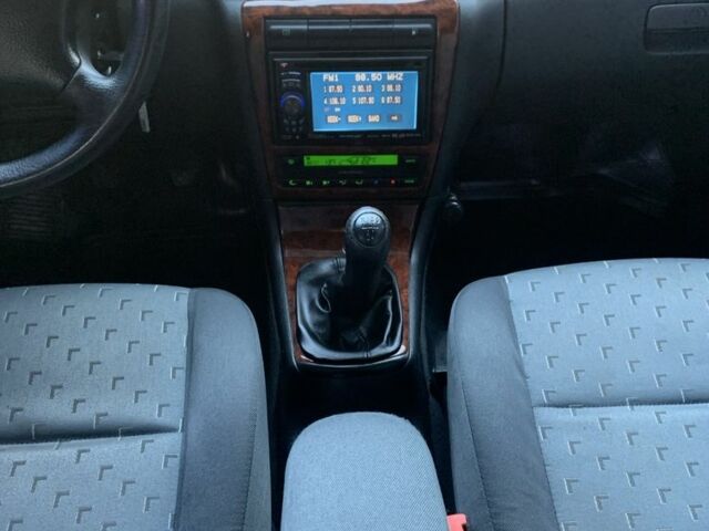 Черный Шкода Октавия, объемом двигателя 1.6 л и пробегом 358 тыс. км за 4300 $, фото 16 на Automoto.ua