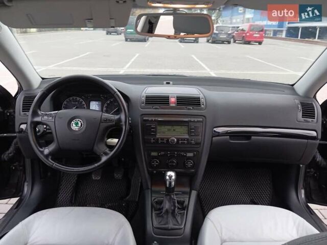 Шкода Октавия 2005 в Ромнах на Automoto.ua Черный Шкода Октавия, объемом двигателя 1.98 л и пробегом 177 тыс. км за 6250 $, фото 33 на Automoto.ua