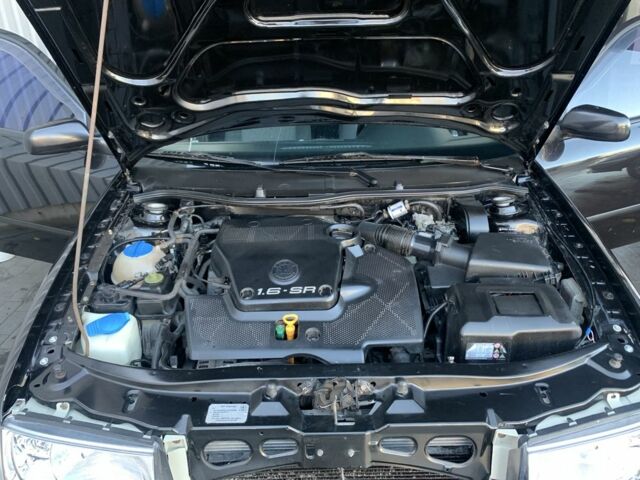 Черный Шкода Октавия, объемом двигателя 1.6 л и пробегом 358 тыс. км за 4300 $, фото 8 на Automoto.ua