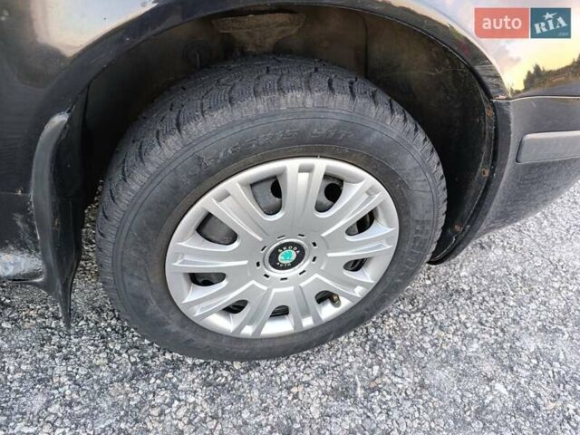 Черный Шкода Октавия, объемом двигателя 1.6 л и пробегом 352 тыс. км за 3400 $, фото 3 на Automoto.ua