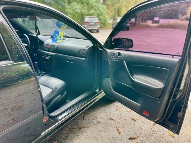 Черный Шкода Октавия, объемом двигателя 1.6 л и пробегом 300 тыс. км за 4700 $, фото 14 на Automoto.ua