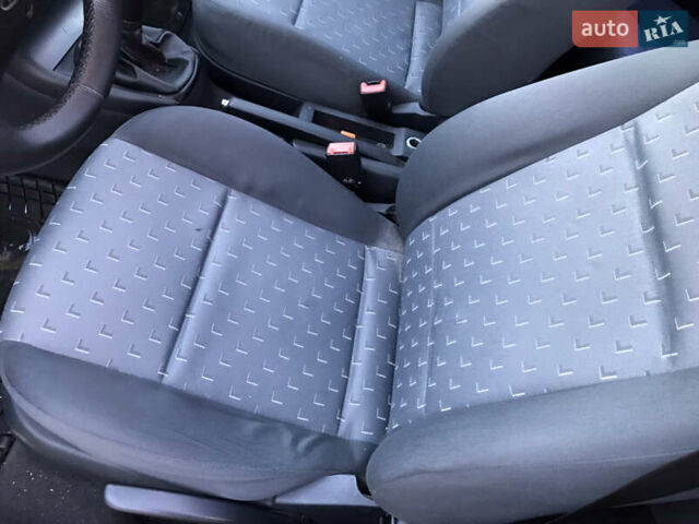 Чорний Шкода Октавія, об'ємом двигуна 1.6 л та пробігом 224 тис. км за 4500 $, фото 10 на Automoto.ua
