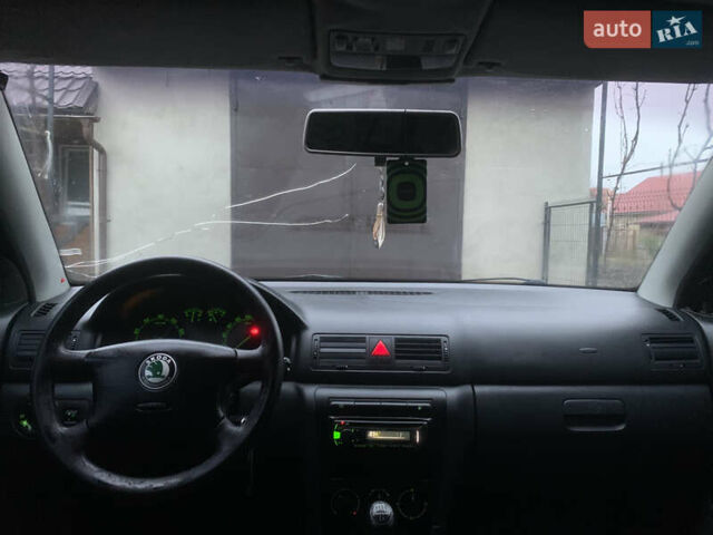 Черный Шкода Октавия, объемом двигателя 1.6 л и пробегом 272 тыс. км за 3650 $, фото 31 на Automoto.ua