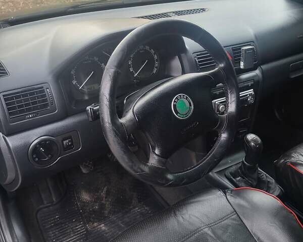 Чорний Шкода Октавія, об'ємом двигуна 1.6 л та пробігом 280 тис. км за 4450 $, фото 4 на Automoto.ua