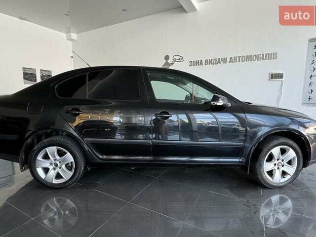 Чорний Шкода Октавія, об'ємом двигуна 2 л та пробігом 311 тис. км за 6000 $, фото 7 на Automoto.ua
