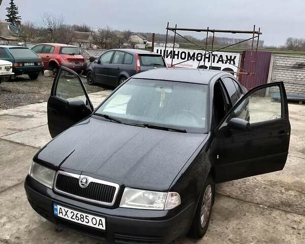 Черный Шкода Октавия, объемом двигателя 1.78 л и пробегом 310 тыс. км за 4999 $, фото 3 на Automoto.ua