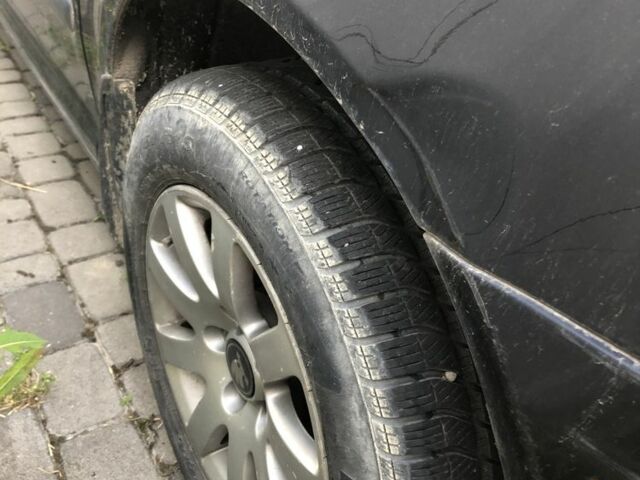 Чорний Шкода Октавія, об'ємом двигуна 1.6 л та пробігом 232 тис. км за 4200 $, фото 3 на Automoto.ua